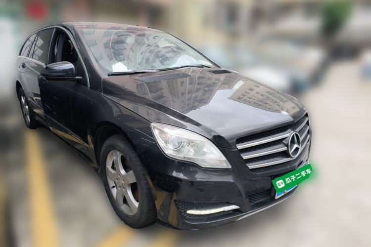 Used Mercedes-Benz R-Class 2015 R 400 4MATIC Business Model Front Right 45 Deg