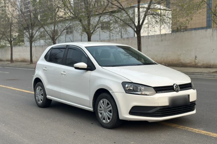 Used Volkswagen Polo 2016 1.4L Manual Fashion Model