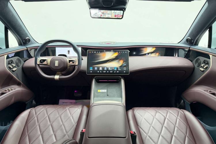 Used Avatr 11 2025 Year Updated Max Extended-Range Version Interior 2