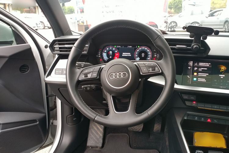 Used Audi A3 2024 Sportback 35 TFSI Fashionable Sports Model Steering Wheel