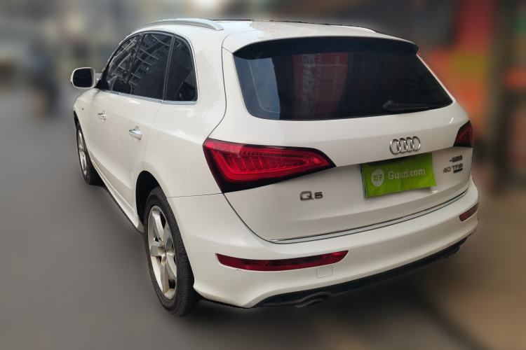 Used Audi Q5 2017 Plus 40 TFSI Ambition Model
