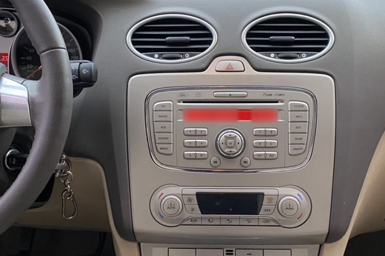 Used Ford Focus 2013 Hatchback Classic 1.8L Manual Fashion Edition