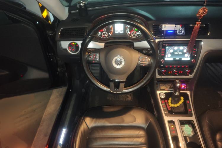 Used Volkswagen Passat 2015 1.8TSI DSG Prestige Edition
