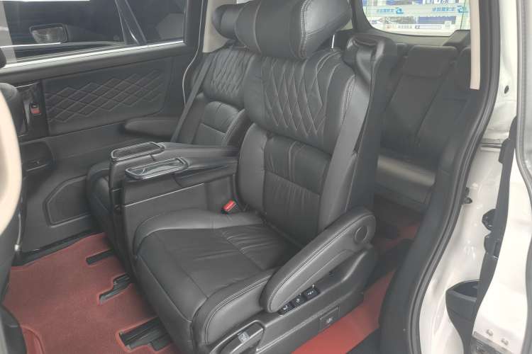 Used Honda Elysion 2019 2.0L Hybrid Supreme Edition