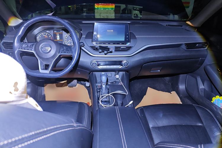 Used Nissan Teana 2020 2.0L XL Comfort Edition Center Console