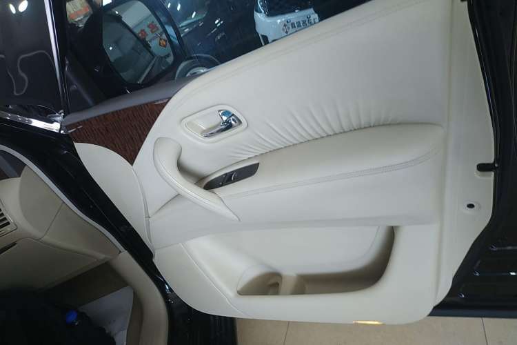 Used Nissan Patrol 2016 5.6L Standard Edition
