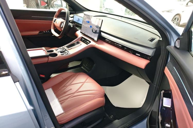 Used Geely Galaxy L6 2025 EM-i 140km Starship Edition Right Front Seat