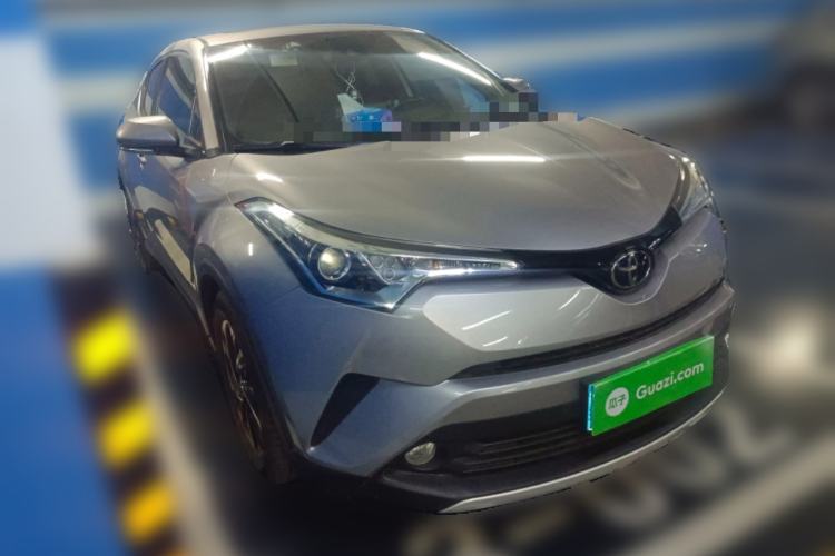 Used Toyota IZOA 2018 2.0L Yichi Version China VI Standard