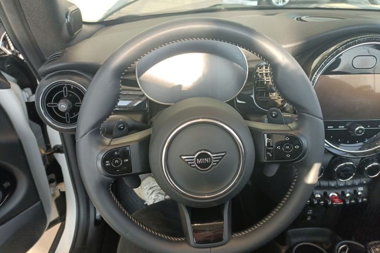 Used MINI MINI 2023 Second Facelift 2.0T COOPER S CABRIO Artist
