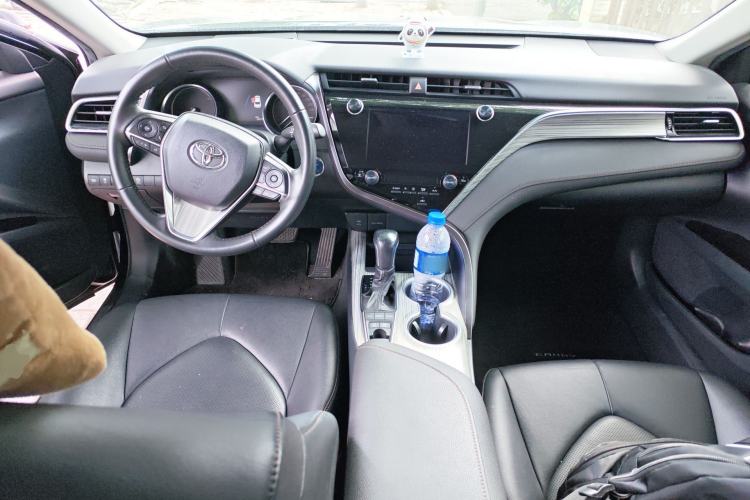 Used Toyota Camry 2019 Revised Version Dual-Engine 2.5 HG Luxury Edition Center Console