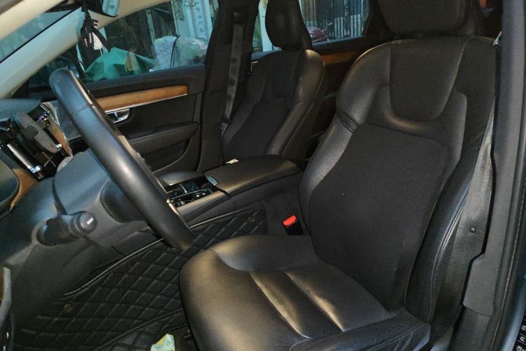 Used Volvo S90 New Energy 2019 T8 e-Drive Hybrid Intelligent Luxury Version China VI Standard
