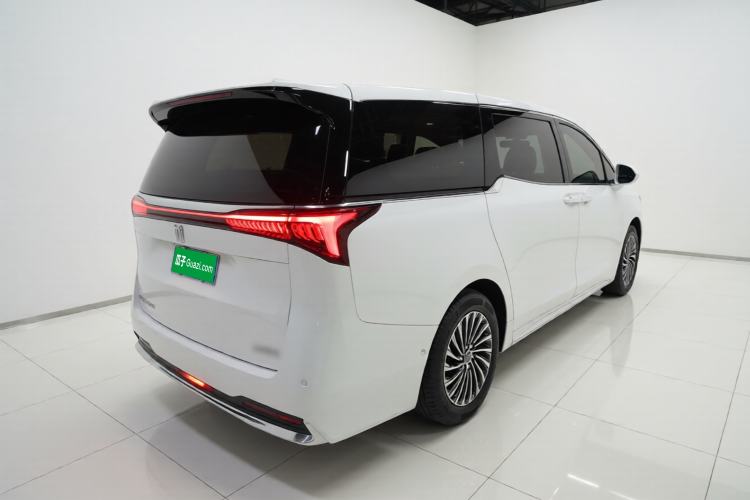 Used Buick Century 2023 2.0T Seven-Seater Yinshi Edition Rear Right 45 Deg