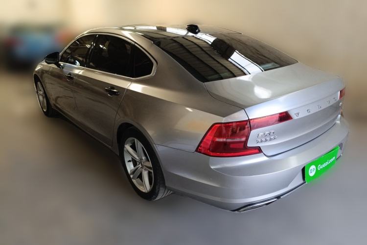Used Volvo S90 2018 T4 Zhiyuan Edition
