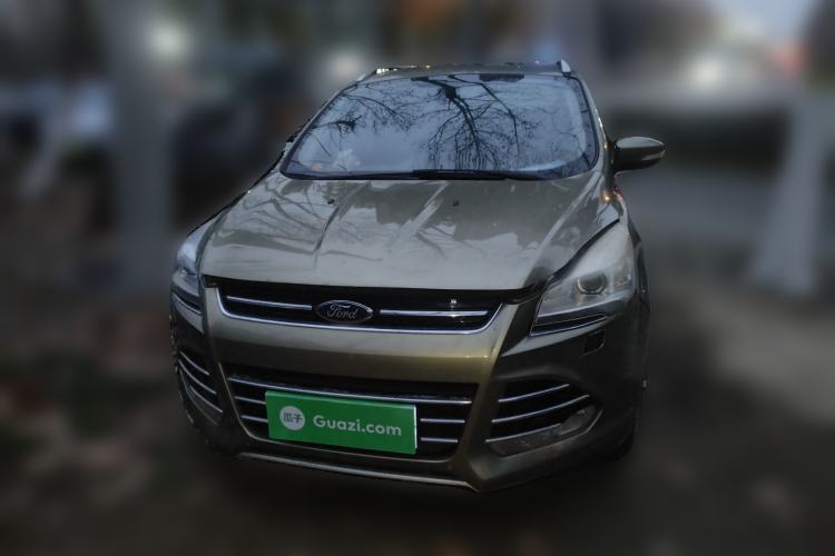 Used Ford Kuga 2015 2.0L GTDi Four-Wheel-Drive Sport Model