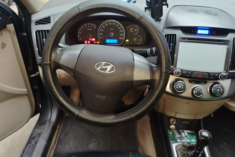 Used Hyundai Celesta 2011 1.6L Manual Comfort Edition
