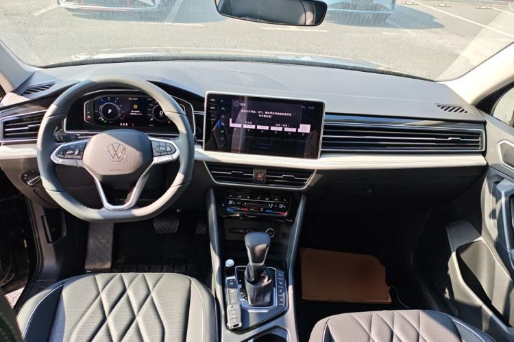 Used Volkswagen Tiguan L New Energy 2023 430 PHEV Plug-in Hybrid Prestige Edition Center Console