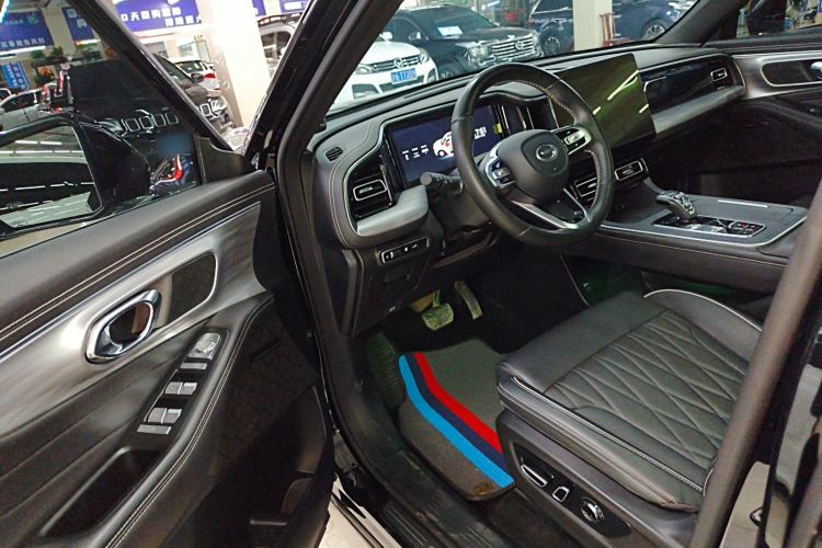 Used GAC Trumpchi GS8 2024 Linghang Series 2.0 TGDI Two-Wheel Drive Luxury Smart Connectivity Version
