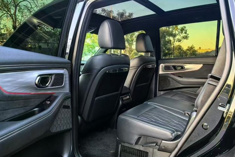 Used GAC Trumpchi GS8 2022 Dual-Engine Series 2.0TM Two-Wheel Drive Prestige Edition (7 Seats)