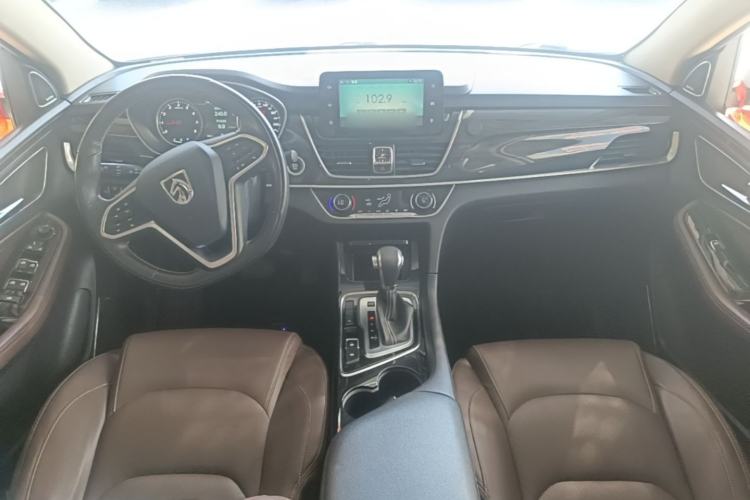 Used Baojun 560 2017 1.5T DCT Flagship Model