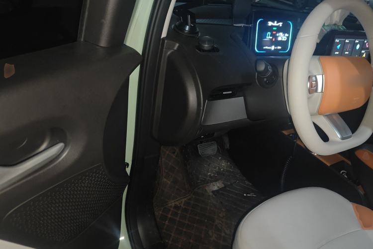 Used CHANGAN NEVO Lumin 2025 301km Honey Dew Edition Driver Seat