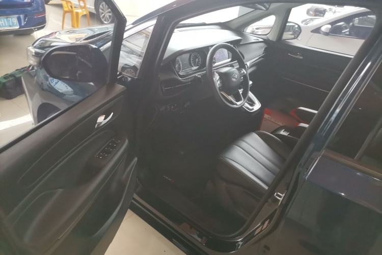 Used GAC Trumpchi M6 2021 270T DCT Luxury Edition (7 Seats) Driver Seat