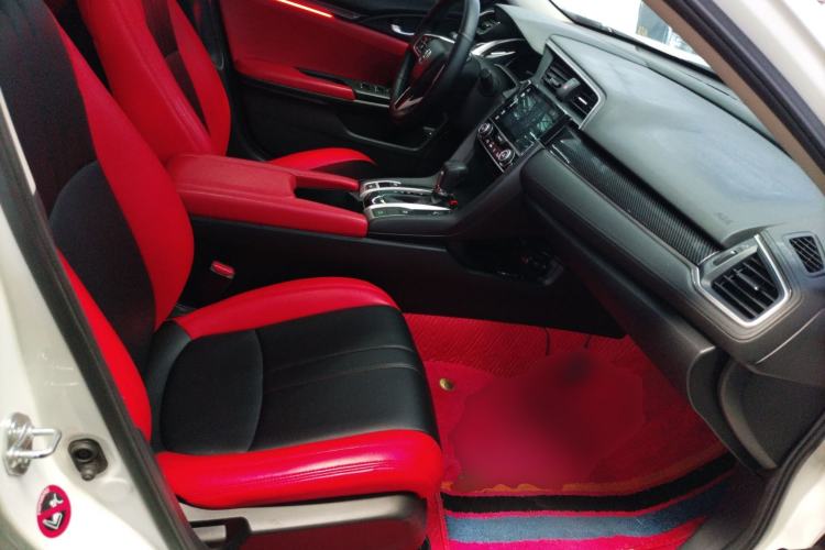 Used Honda Civic 2016 220TURBO CVT Luxury Edition Right Front Seat