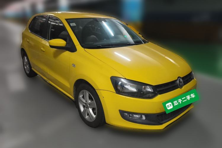 Used Volkswagen Polo 2011 1.4L Automatic ZhiShang Version Front Right 45 Deg