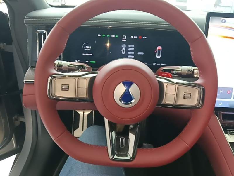 Used Denza Z9GT 2026 Flash Charge Prestige Edition — 10