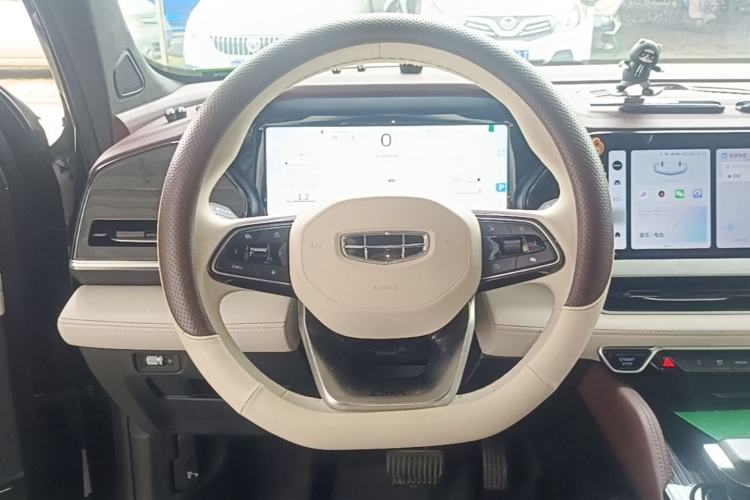 Used Geely Auto Monjaro L 2021 2.0TD DCT EVO Two-Wheel Drive Prestige Version Steering Wheel