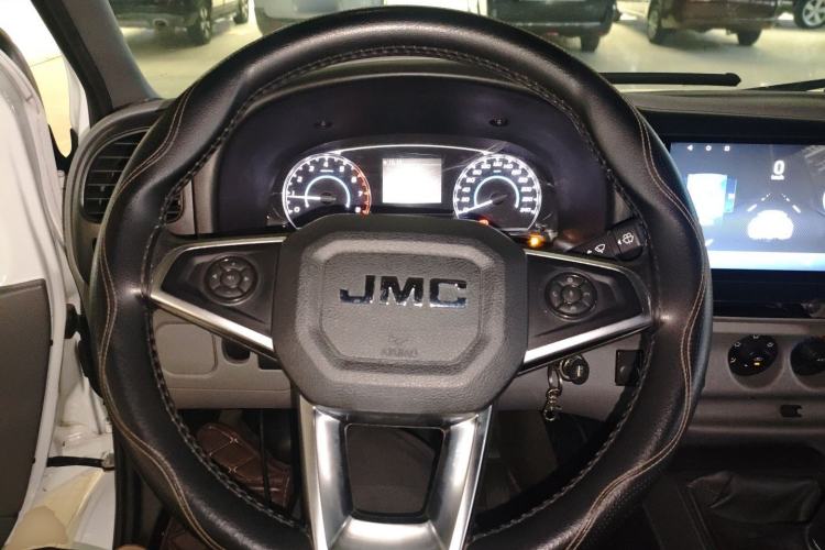 Used JMC Transit 2019 2.8T Commercial Version Short Wheelbase Mid-Roof 6-Seater China VI JX493
