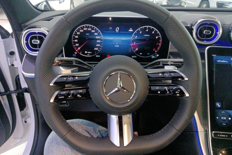 Used Mercedes-Benz C-Class 2025 Facelift C 260 L Sport Edition Steering Wheel