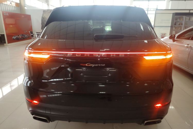 Used Porsche Cayenne 2018 Cayenne 3.0T Rear