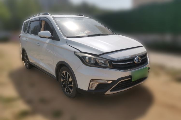 Used CHANGAN OSHAN A800 2017 1.5T Manual Luxury Model Front Right 45 Deg