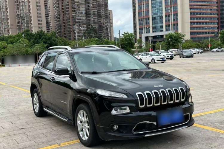 Used Jeep Cherokee 2017 2.4L Leading Smart Edition