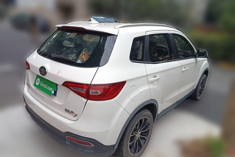 Used FAW Senya R7 2016 1.6L Manual Smart Version
