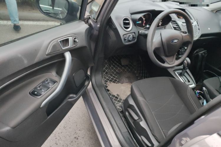 Used Ford Fiesta 2013 Hatchback 1.5L Automatic Fashion Edition Driver Seat