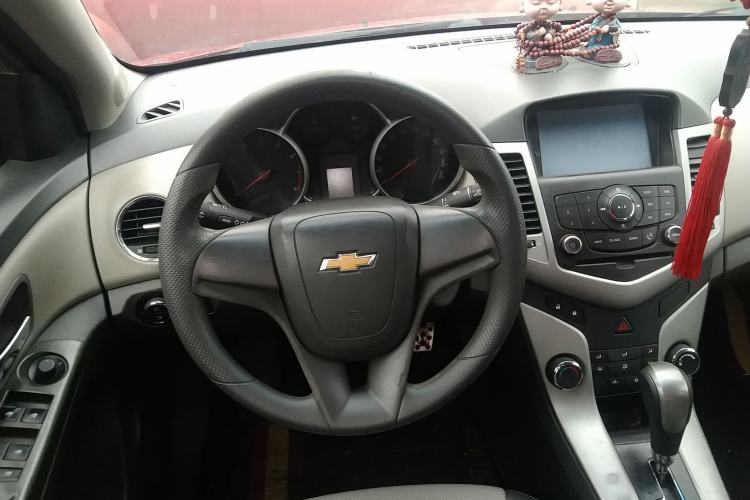 Used Chevrolet Cruze 2014 1.6L SL Millionth Anniversary Edition AT Steering Wheel