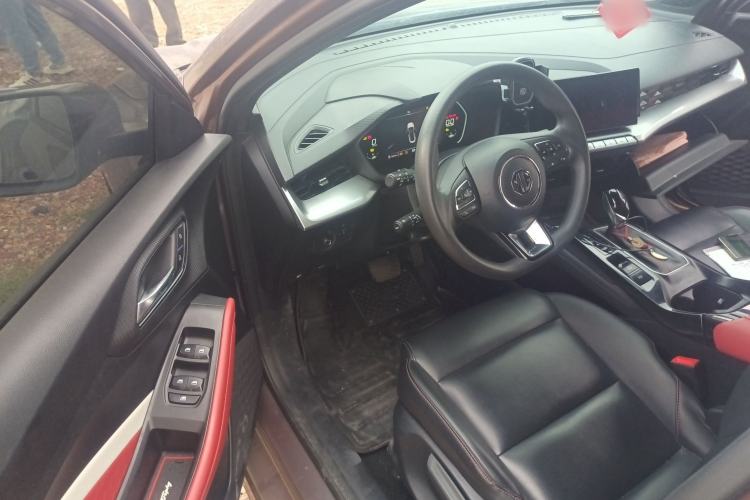 Used MG 5 2021 180 DVVT CVT Youth Luxury Edition
