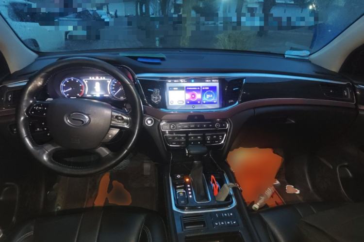 Used GAC Trumpchi GS8 2017 320T Two-Wheel Drive Luxury Smart Connectivity Version (7 Seats)
