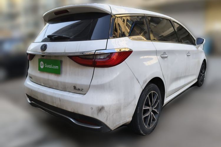 Used BYD Song MAX 2017 1.5T Automatic Smart Connect Luxury 7-Seater
