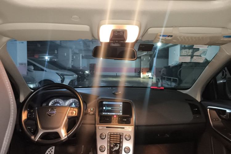 Used Volvo XC60 2013 T5 Zhiya Edition
