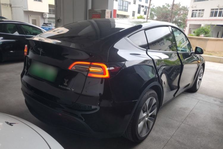 Used Tesla Model Y 2022 Rear-Wheel-Drive Version