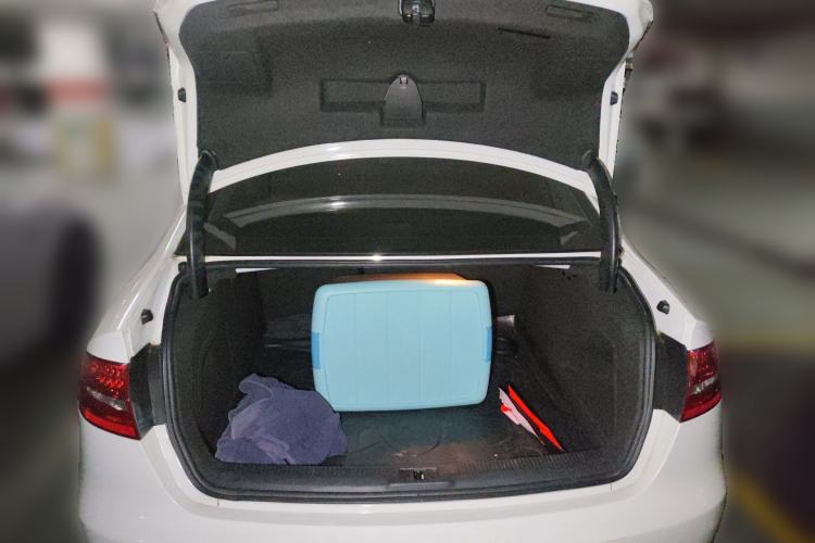 Used Audi A4L 2013 35 TFSI Automatic Comfort Model Trunk