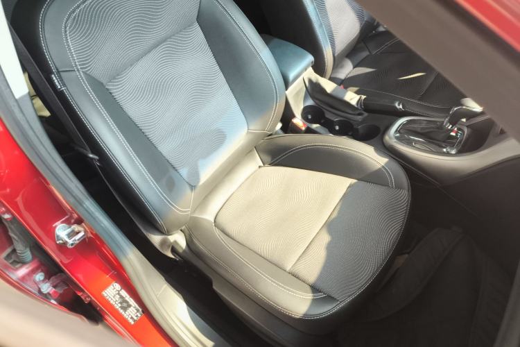 Used Buick GT 2014 XT 1.6L Automatic Fashion Edition