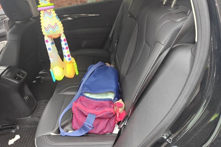 Used Buick Envision 2022 Encore Plus 652T Five-Seat Luxury Model