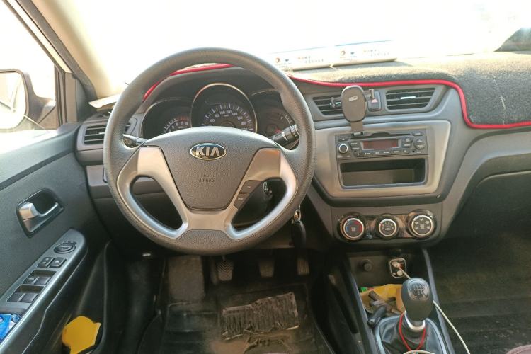 Used Kia K2 2015 Sedan 1.4L MT GLS