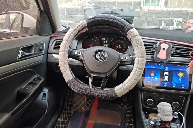 Used Volkswagen Lavida 2017 1.6L Automatic Comfort Edition
