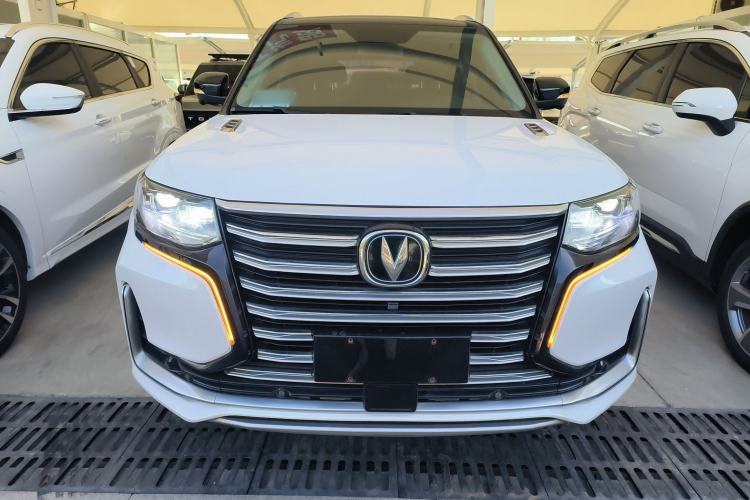 Used CHANGAN CS95 2019 2.0T Two-Wheel-Drive Luxury Version
