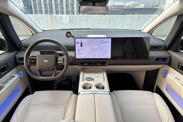 Used Li Auto MEGA 2024 Ultra Model