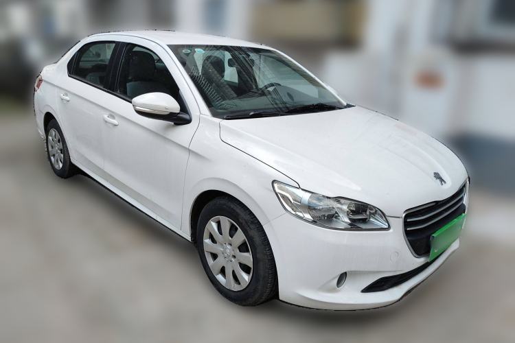 Used Peugeot 301 2014 1.6L Automatic Comfort Edition Front Right 45 Deg